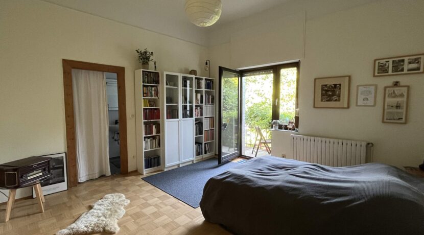Schlafzimmer (OG) mit...