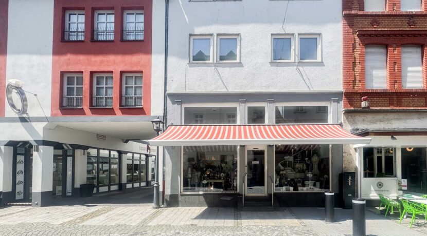 Straßenansicht