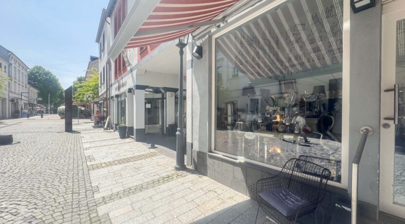 Straßenansicht