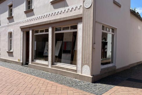 Separates Ladenlokal mit ...