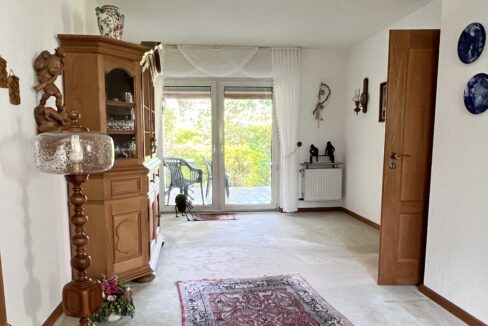 Wohnbereich mit Ausgang zur Veranda