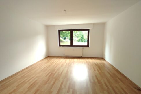 Großes, helles Schlafzimmer