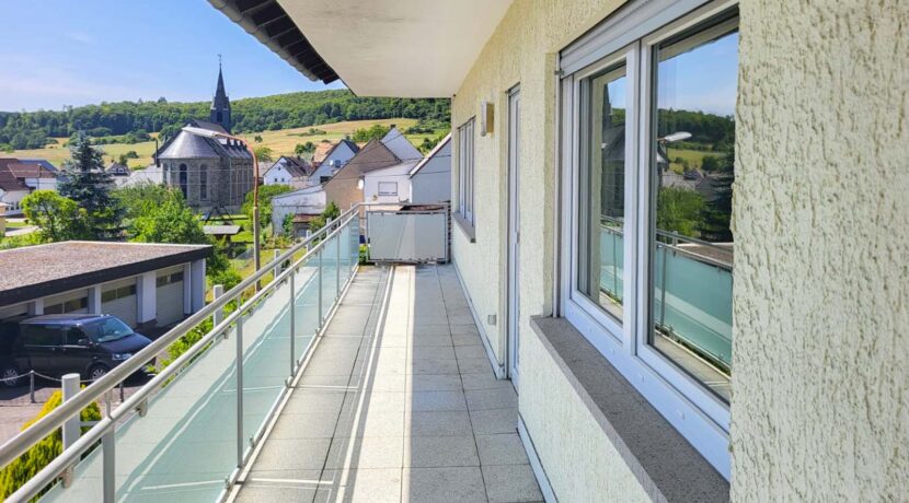 Balkon EG