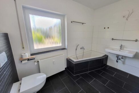 Badezimmer EG