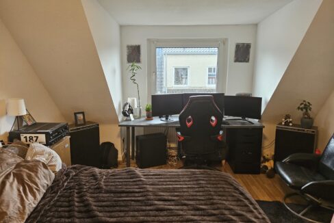 Schlafzimmer 2