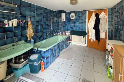 Bad Wohnung 1. OG