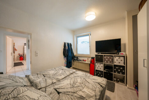 6 Schlafzimmer EG