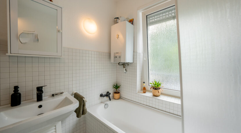 8 Badezimmer OG