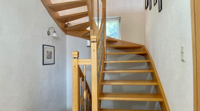 Treppe zum Dachgeschoss