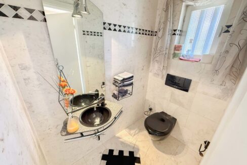 Gäste-Toilette