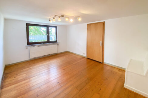 Durchgangszimmer EG