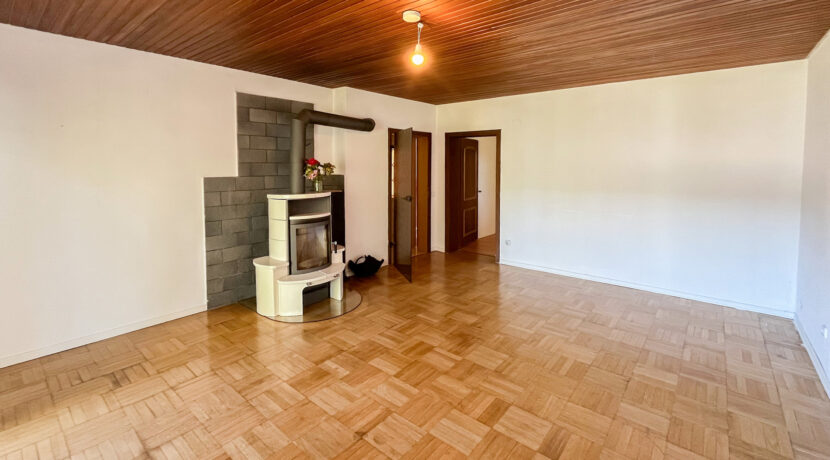 Wohn/-Esszimmer