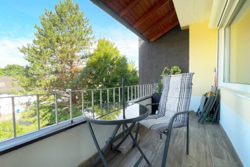 überdachter Balkon