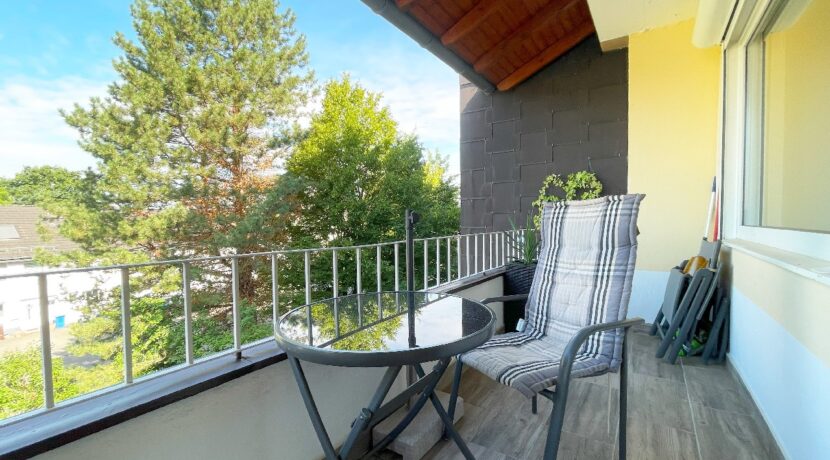 überdachter Balkon