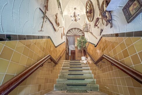 Treppenhaus zur Wohnung 1