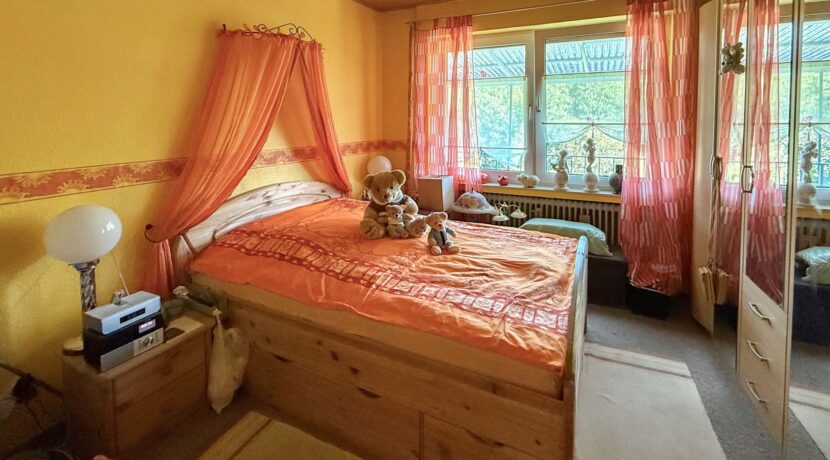 EG Mietwohnung Schlafzimmer