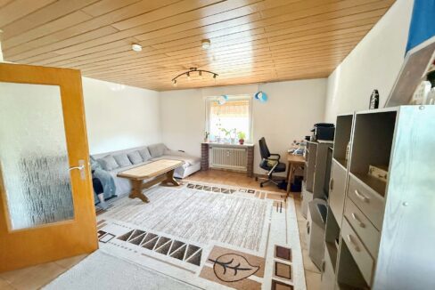 OG Mietwohnung Wohnzimmer