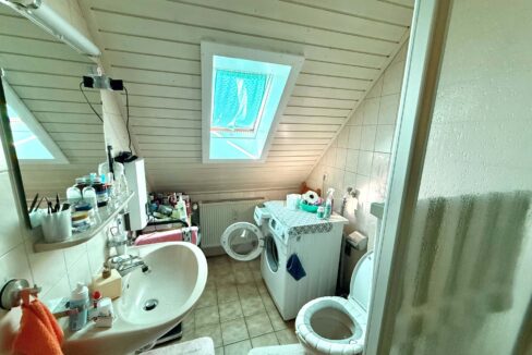 DG Mietwohnung Duschbad