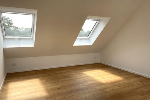 Schlafzimmer Spitzboden 2