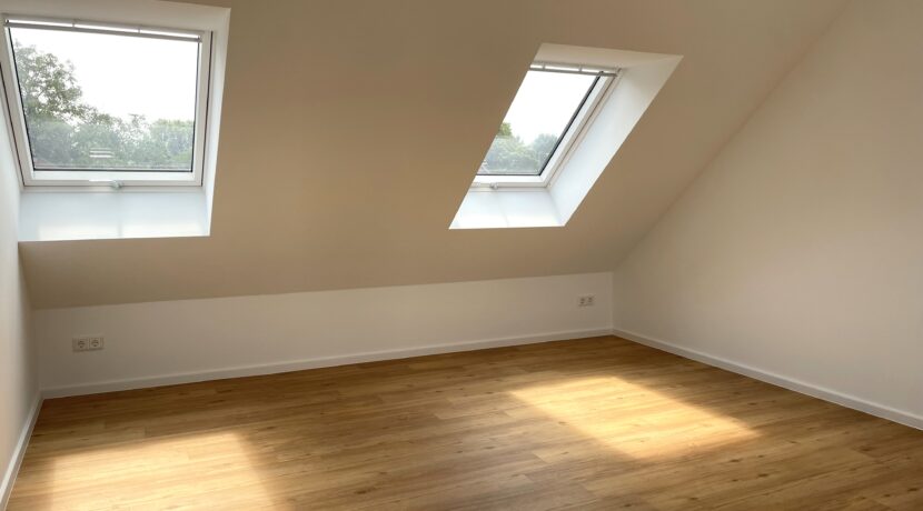 Schlafzimmer Spitzboden 2