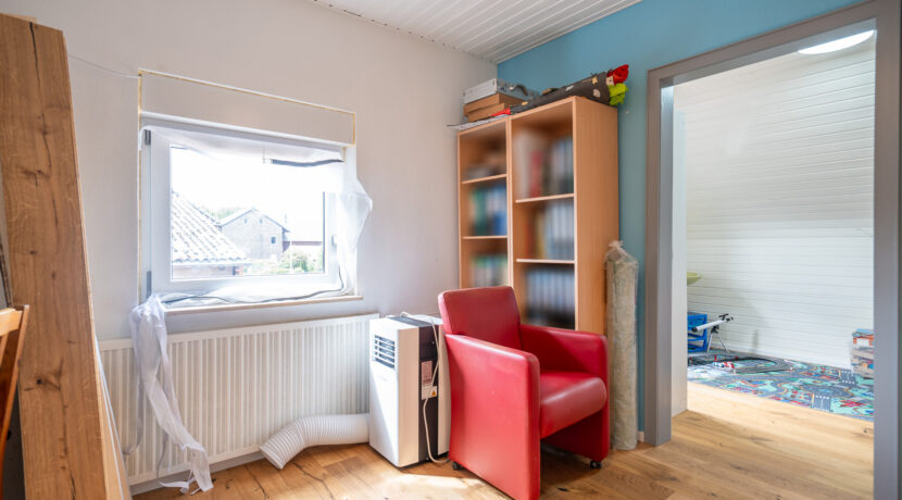 Zimmer 2 OG