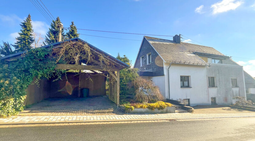 Straßenansicht