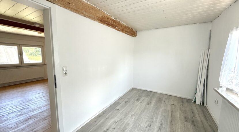 OG Büro/Ankleide
