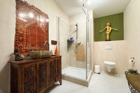 2. Badezimmer (OG)