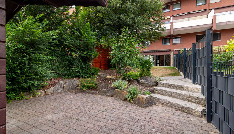 Perfekter Platz für Gartenfeste und Spielmöglichkeiten.