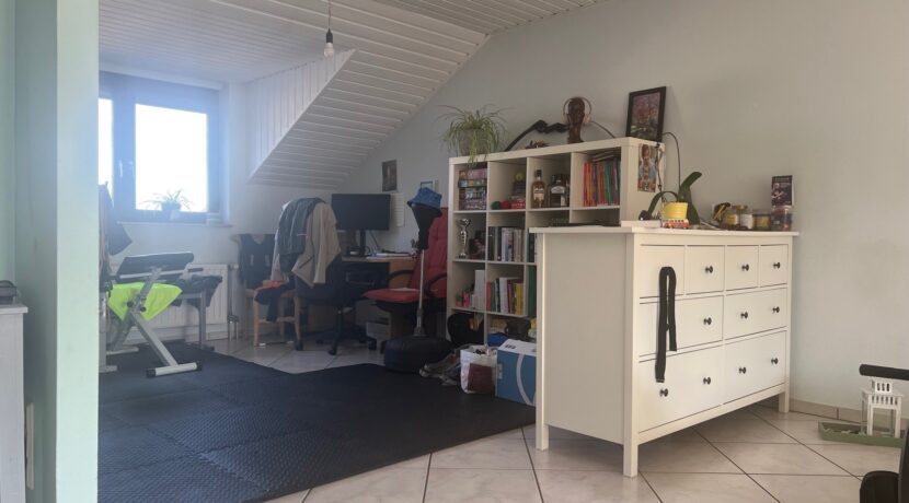 3 Zimmer derzeit Büro
