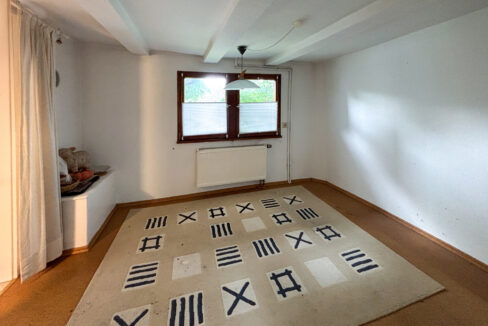 Durchgangszimmer Altbau EG