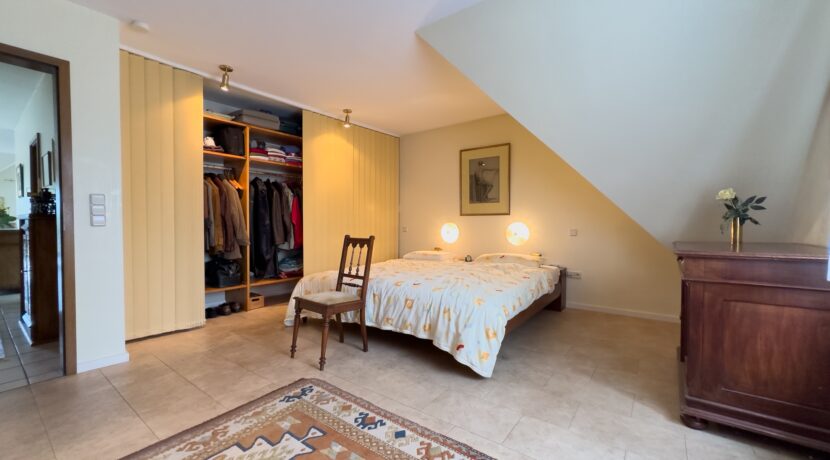 Schlafzimmer / Kleiderschrank