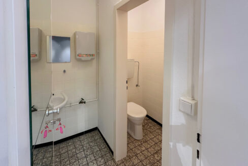 WC