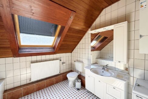 Badezimmer 1. OG