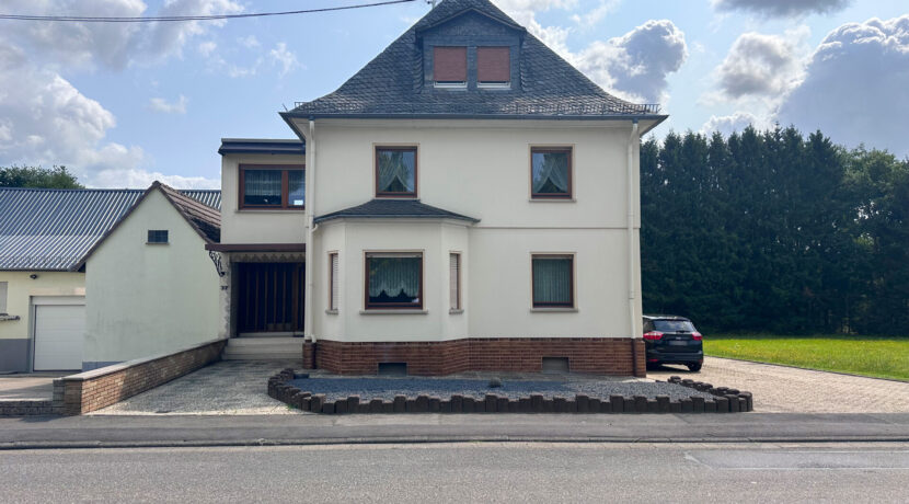 Straßenansicht