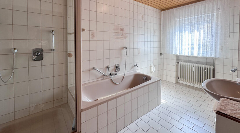 Badezimmer Erdgeschoss