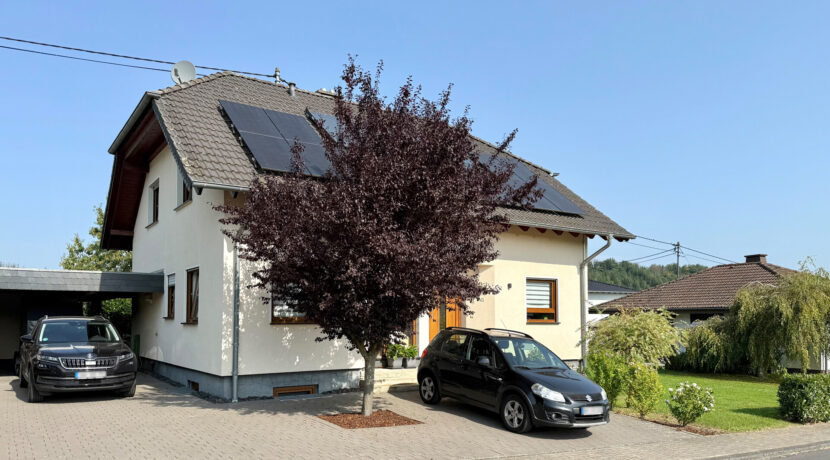 Straßenansicht