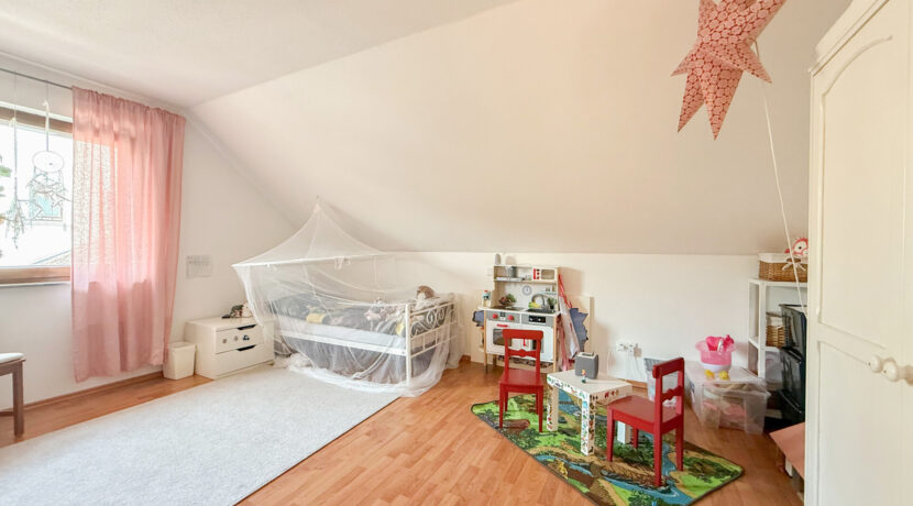 DG Kinderzimmer (1)