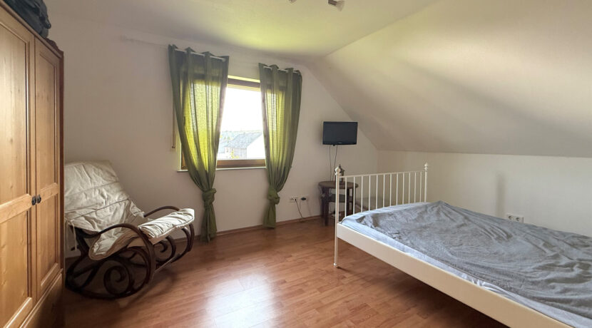 DG Kinderzimmer (2)