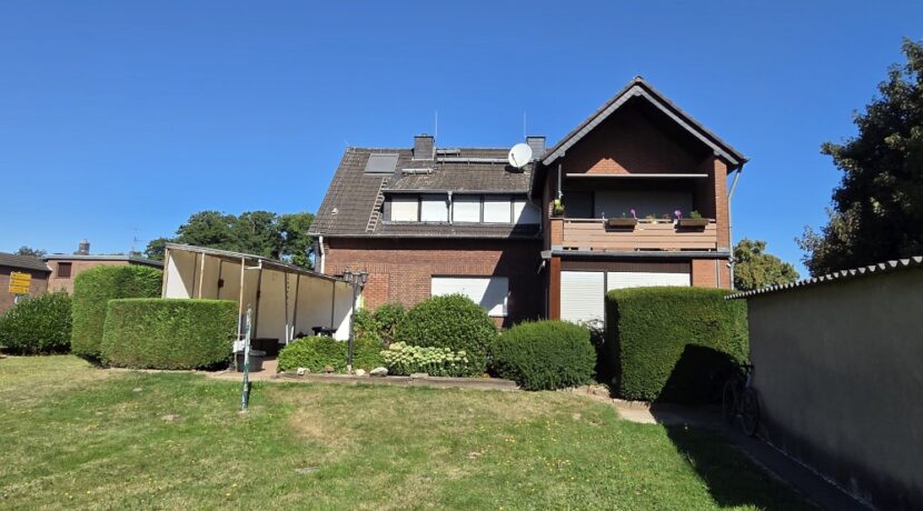 Sattes Einfamilienhaus im Außenbereich