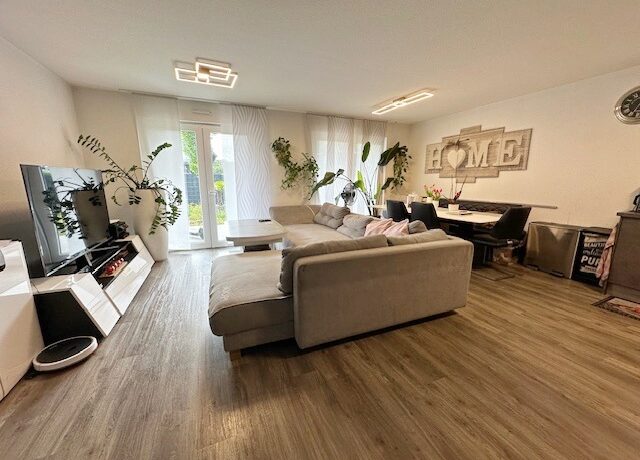 Wohn und Esszimmer