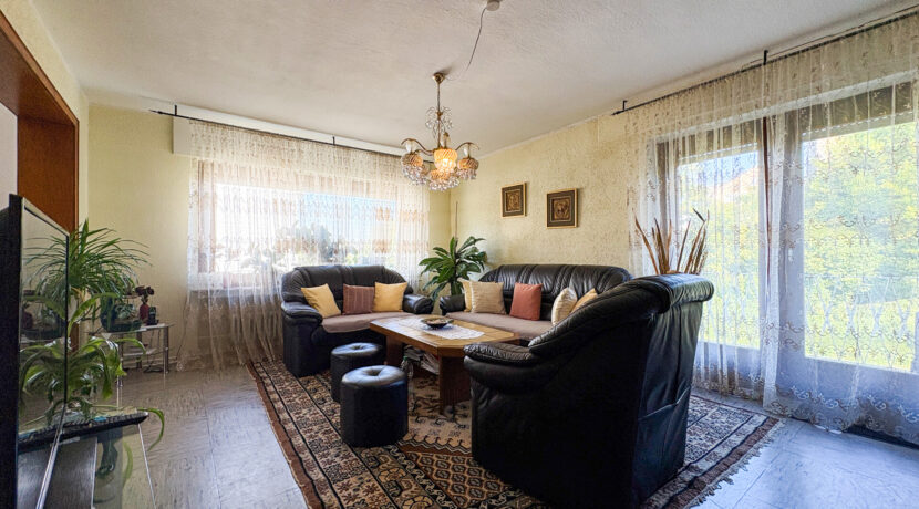 Wohnzimmer (EG)