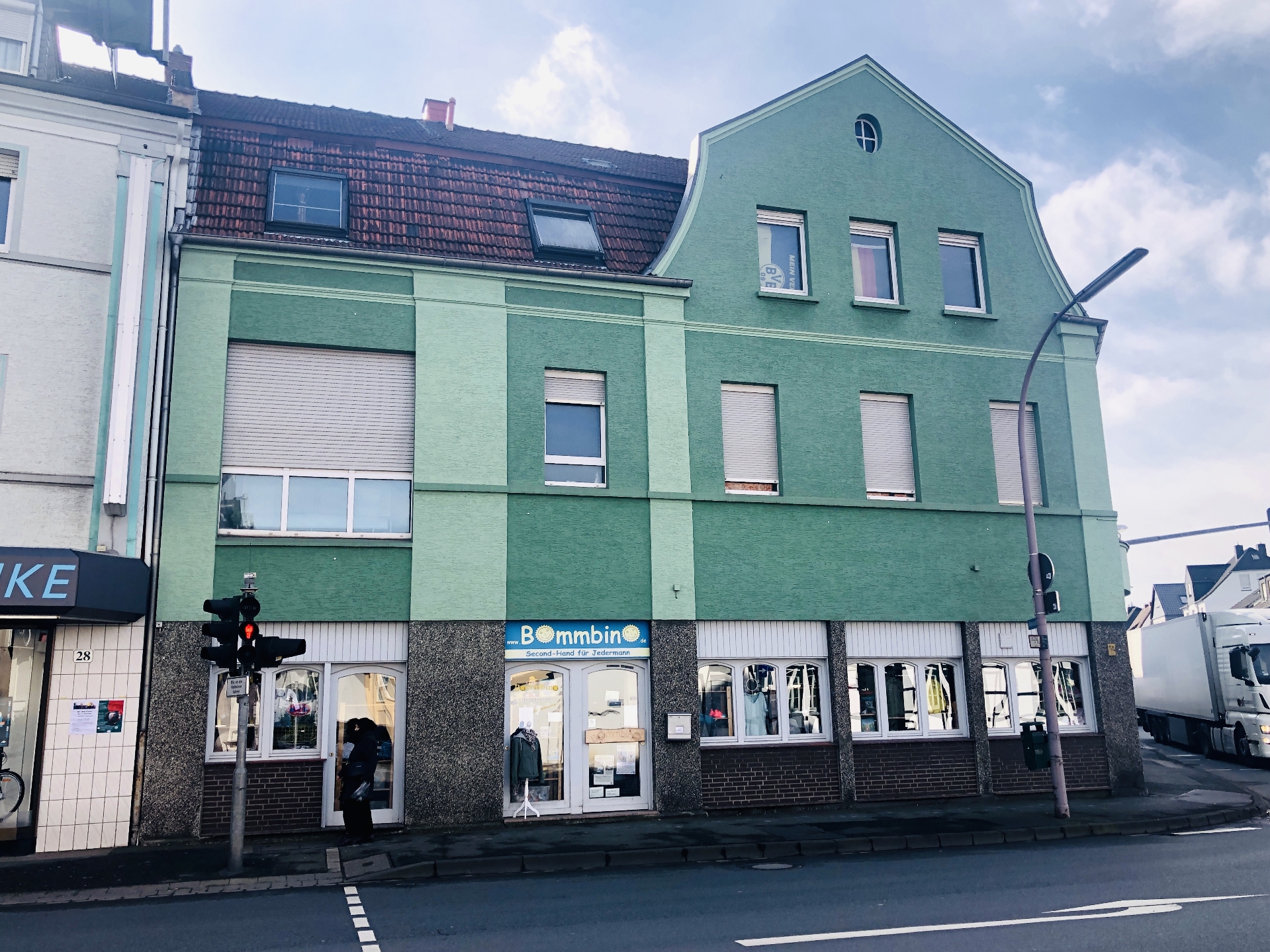 Großzügige Laden- oder Bürofläche in zentraler Lage