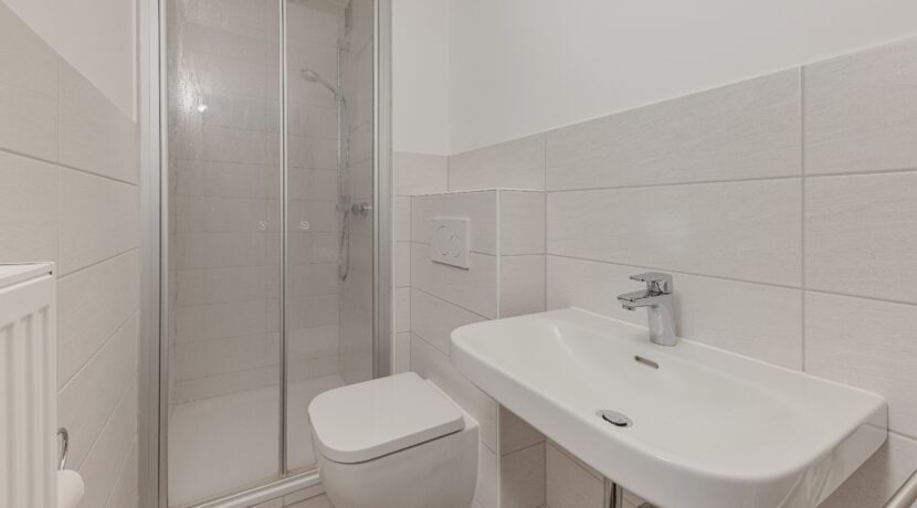 modernisiertes Duschbad