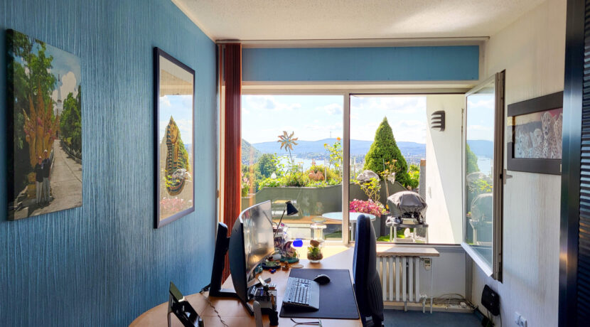 Arbeitszimmer
