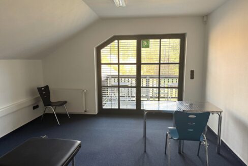 Büro (OG)