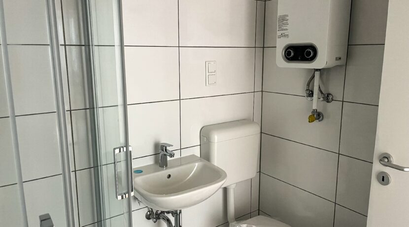 Modernes Duschbad