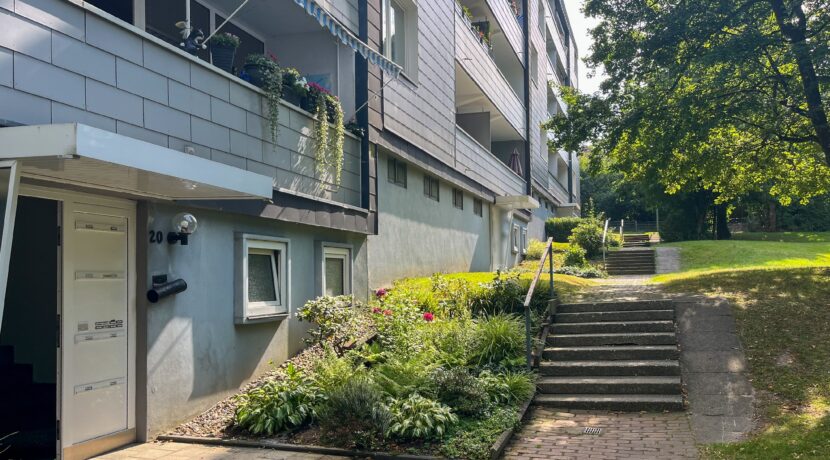 Hauseingang zu Wohnung