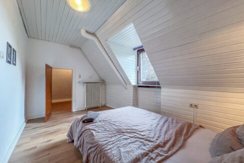 Schlafzimmer DG Wohnung 1