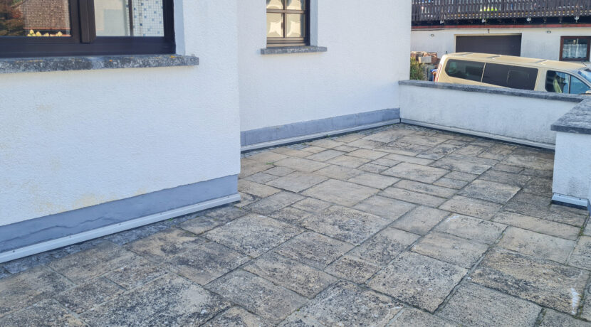Terrasse vor der Tür
